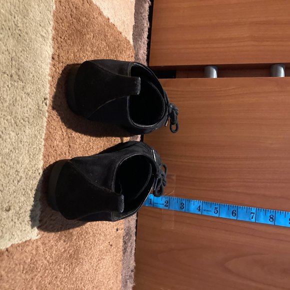 Aldo Size 5 Black suede flats - Picture 3 of 4